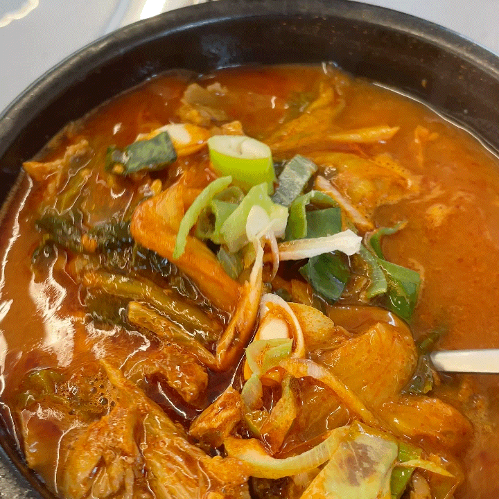  대전 가양동맛집 청년감자탕·순대국 | 뼈 발라낼 필요 NO! 입안 가득 살코기 폭탄, 순살 감자탕의 신세계