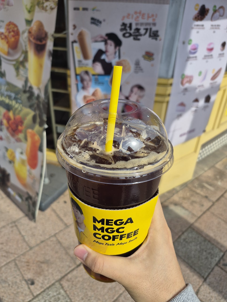 메가MGC커피 인제신남점 사진 6