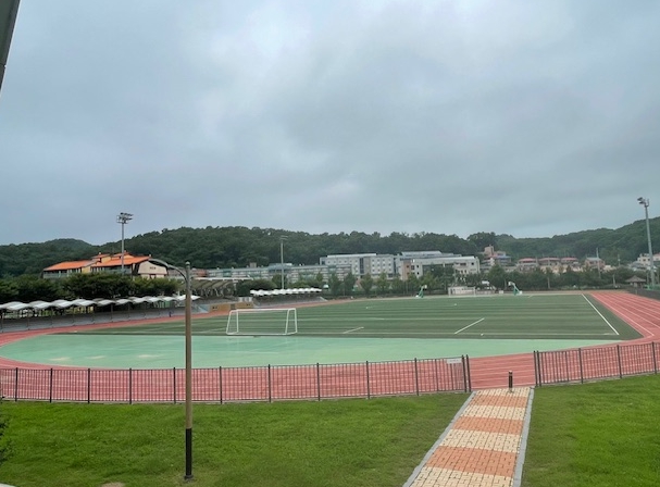강화군, 2만 규모 축구장 인조잔디 전면 교체… 공설운동장 대대적 정비