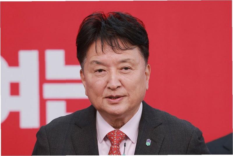 김영환 충북도지사, 공천 배제에 '결사 항전' 선언: 원칙 파괴 vs 시대정신