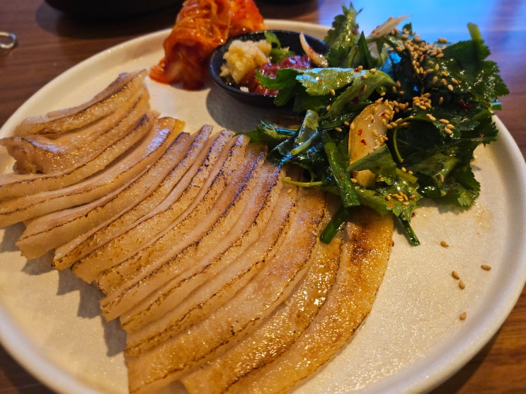  천안 불당동맛집 한술간 | 안주가 맛있는 신불당 술집 통목살 김치찌개 항정수육