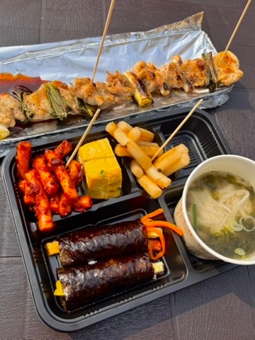  경복궁역 통인시장 엽전도시락 기름떡볶이 효자동닭꼬치 효자동베이커리