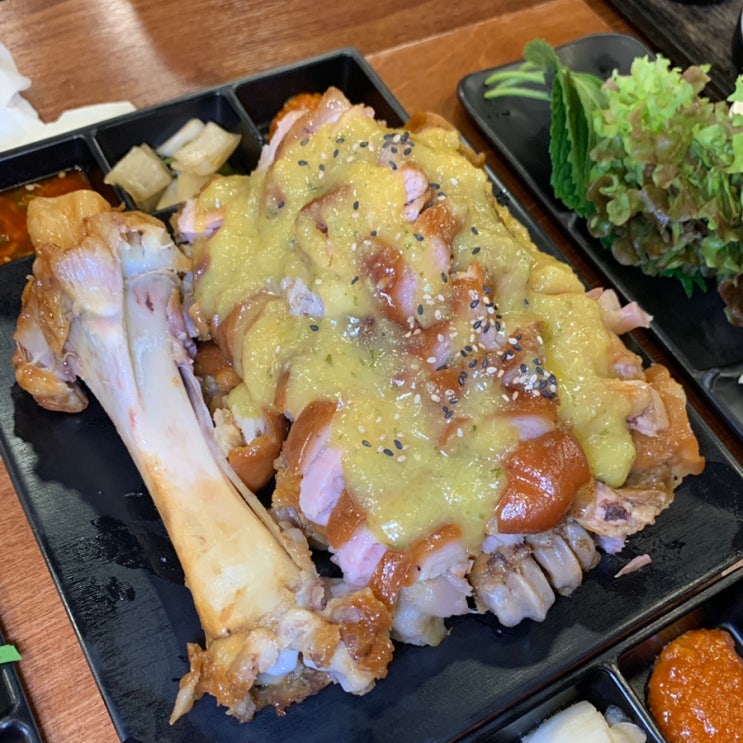  영등포역 맛집 롯데백화점 근처 귀한족발 달콤한 의성마늘 단체 술집
