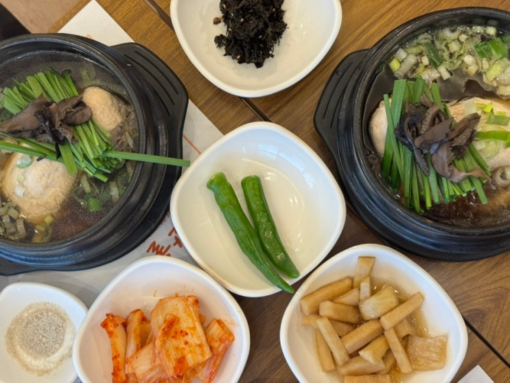  청라동맛집 단체모임 룸 완비되어 있는 한울능이버섯백숙
