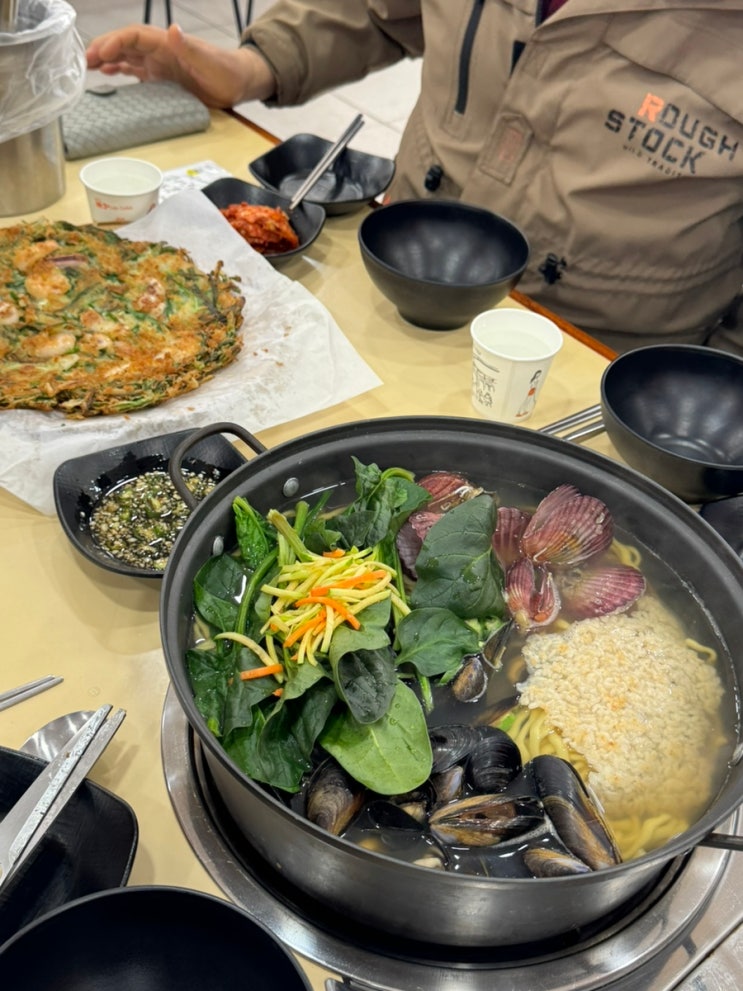 창원 마창대교 식사집 해물칼국수와 파전 추천 귀산옥해물칼국수