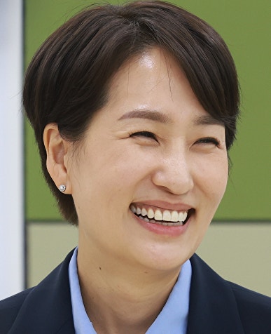 김수민 가세, 조길형 사퇴...국힘 충북지사 윤갑근, 윤희근 3파전