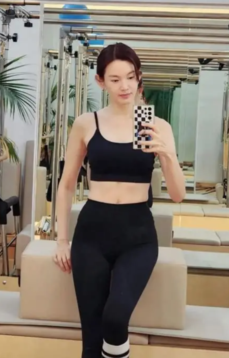 배우 정가은이 한층 달라진 미모로 화제를 모으고 있다.