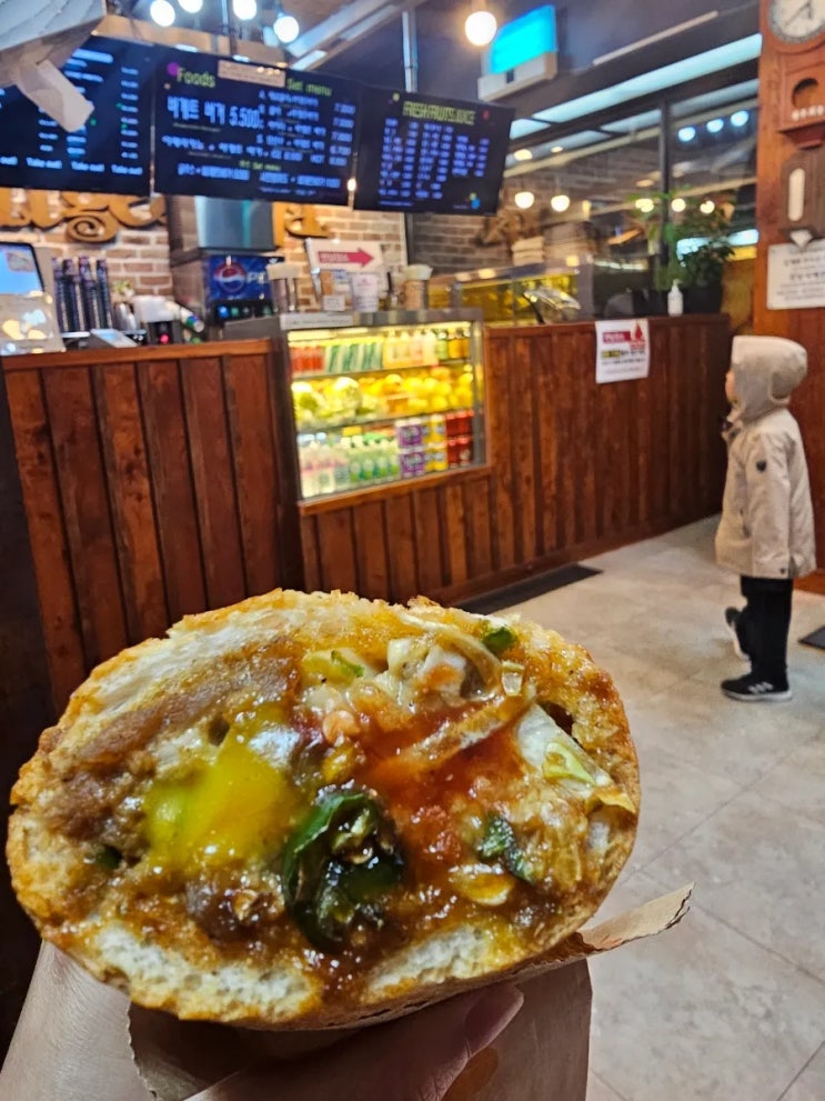  전주 여행자의 힐링 푸드: 전주 가볼만한 곳 : 전주 또간집 바게트 길거리야