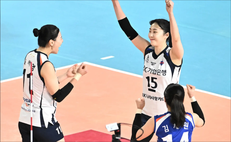  벼랑 끝 GS와 할 일 다 한 IBK... 현대건설 백업진이 손에 쥔 준PO '경우의 수'