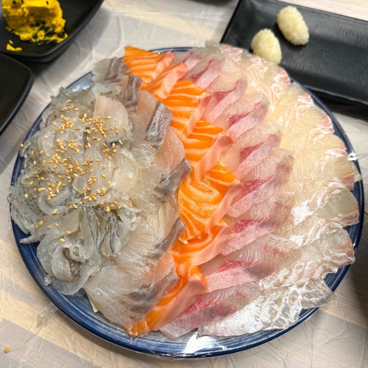  해운대 장산역 맛집 고래상회, 도톰한 모둠회 가성비에 반한 후기