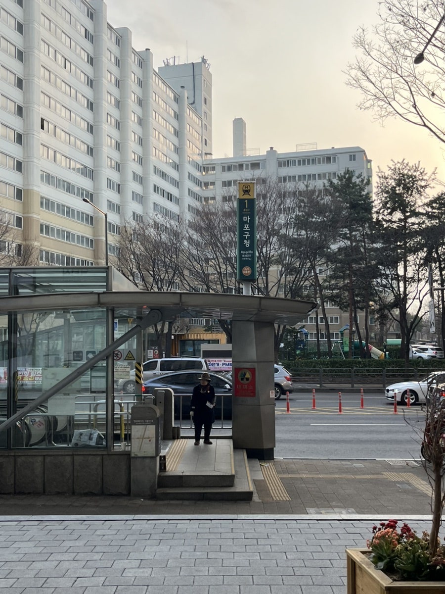 텐퍼센트커피 마포구청점 사진 1