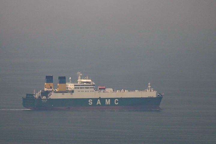 정부, <b>UAE</b>서 <b>원유</b> 2400만배럴 확보…중동 위기 대응
