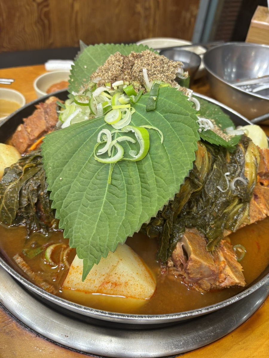 명품청기와감자탕 개봉점 사진 4