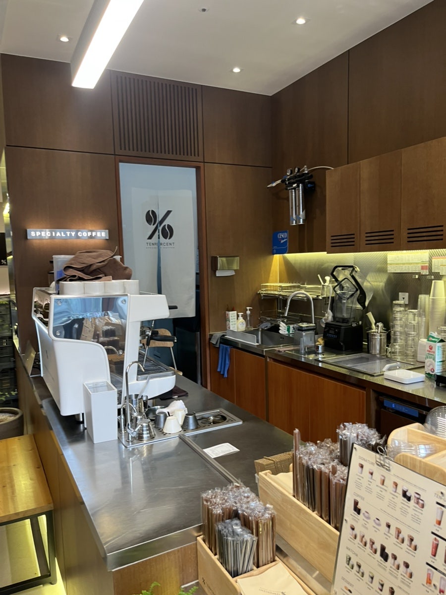 텐퍼센트커피 마포구청점 사진 4
