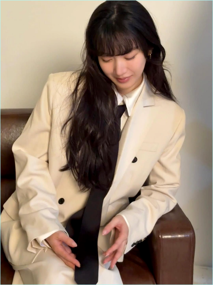  "넥타이 뺏어 맸나?" 여배우들이 작정하고 남성복 입으면 생기는 일