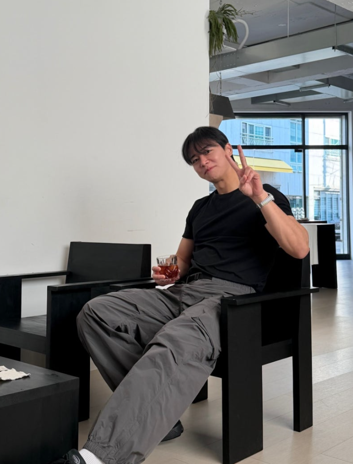   "나 두고 피 터지게 싸워봐" 30기 영수, 고독 정식 먹더니 흑화? 근육질 피지컬에 반전 여우 짓까지 ㄷㄷ
