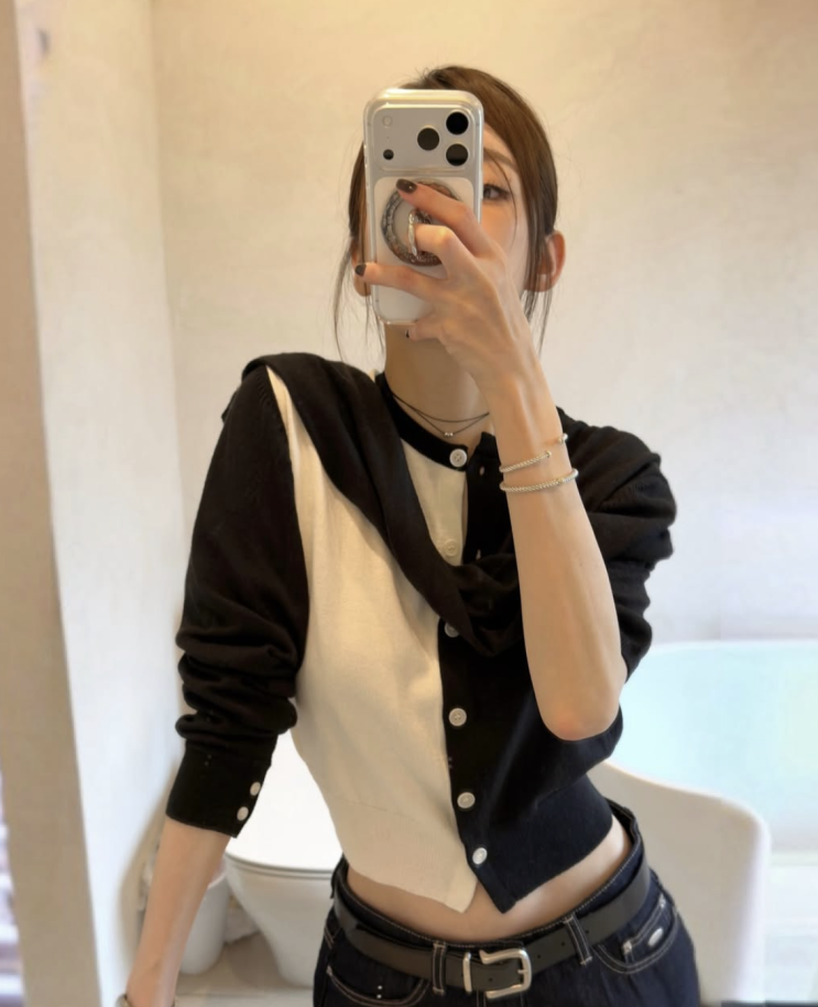  [셀럽 패션] 강민경 인스타그램 사복 패션 아비에무아 가디건 간절기 코디