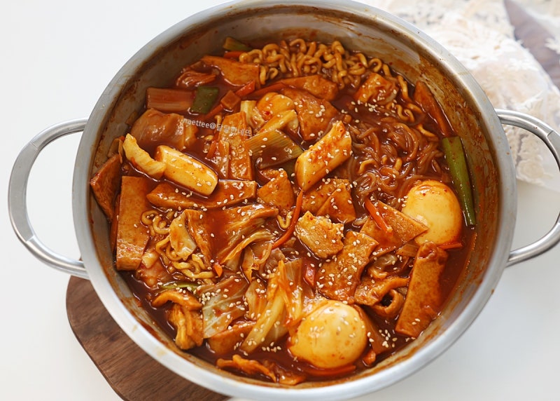 류수영 떡볶이 황금 레시피 즉석떡볶이 만들기