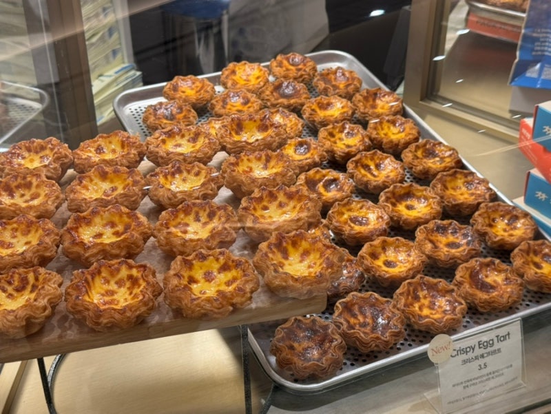 [이스트우드]강남 신세계백화점 에그타르트 맛집! 페스츄리가 바삭바삭한 곳 내돈내산 후기