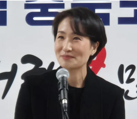 "충북지사 공천 신청했다더니"...41세 김수민, 2026년 돌연 정계 은퇴설까지?