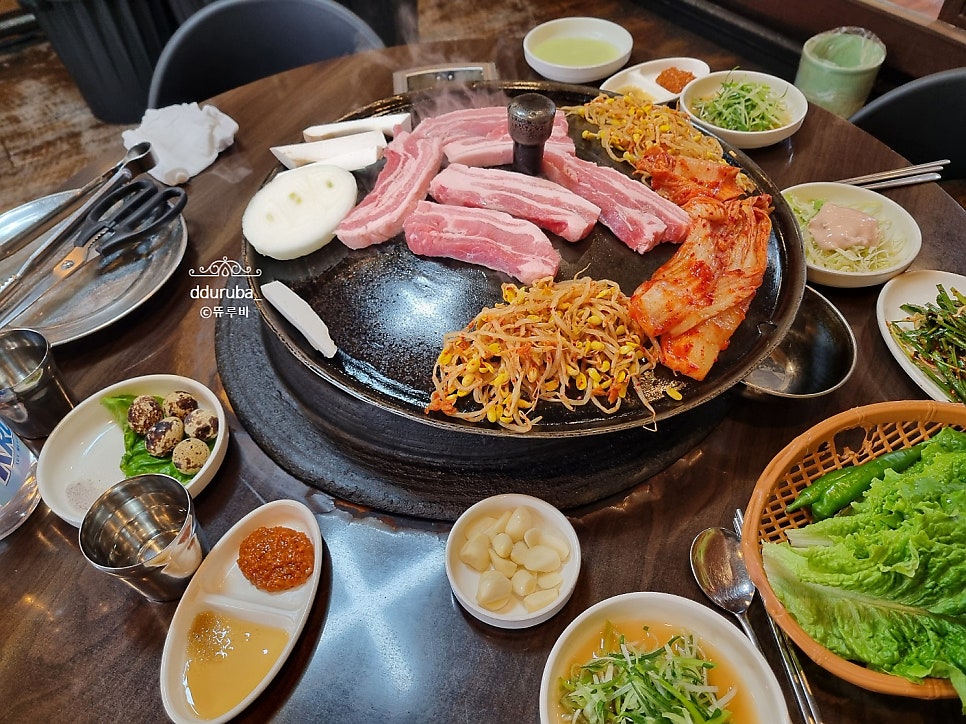 부뚜막솥뚜껑생삼겹살 4호점 사진 5