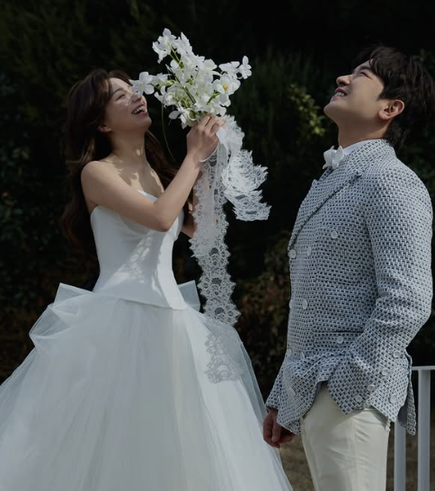 신화 이민우 결혼 아내 와이프 이아미 누구? 11살 연하 재일교포 3세 싱글맘과 득녀 스토리 (....