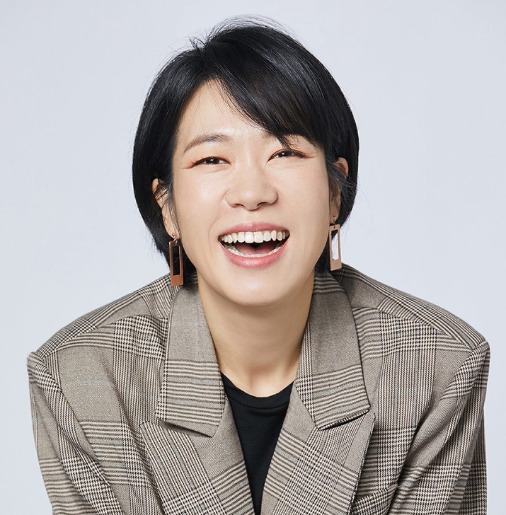 염혜란 프로필 남편 자녀 나이 넷플릭스 공무원이 되기까지 총정리