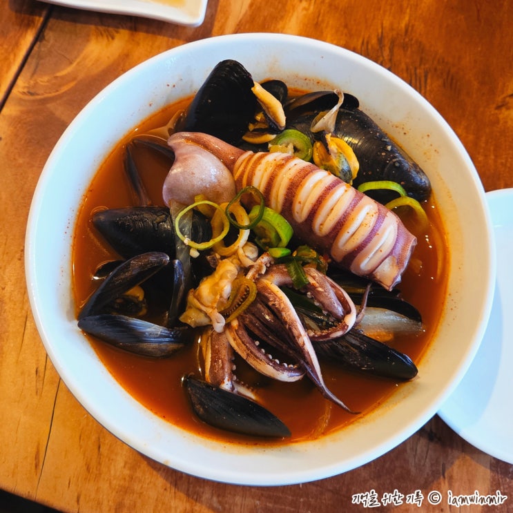  신림동 통오징어 짬뽕 홍오로