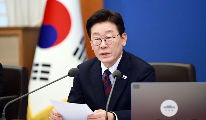 <b>이 대통령</b>, 패럴림픽 선수단 격려 <b>오찬</b>…중기 소통 간담회