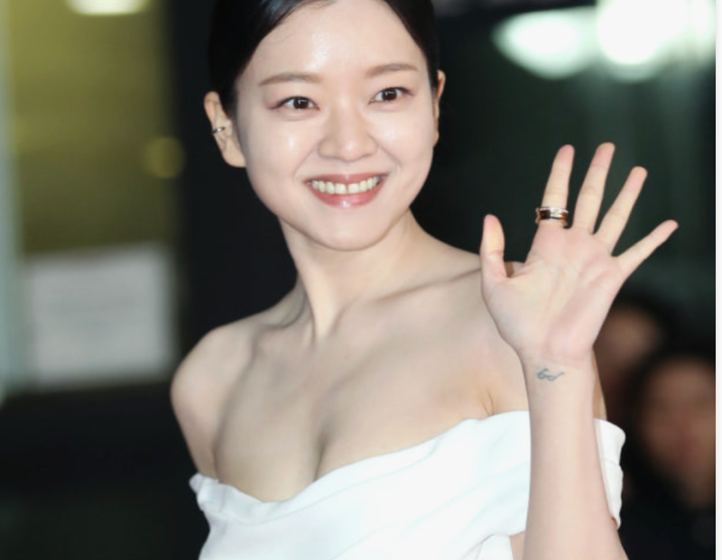고아성 배우 SNL 코미디 맑눈광 재질, 파반느, 아역출신 고아성의 사주팔자 풀이 해석