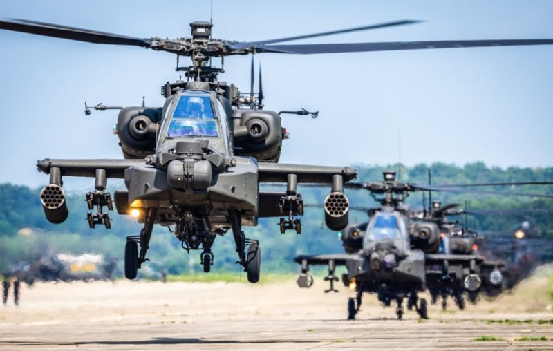 "드론에게 밀린 전차 킬러" AH-64 아파치(근황)