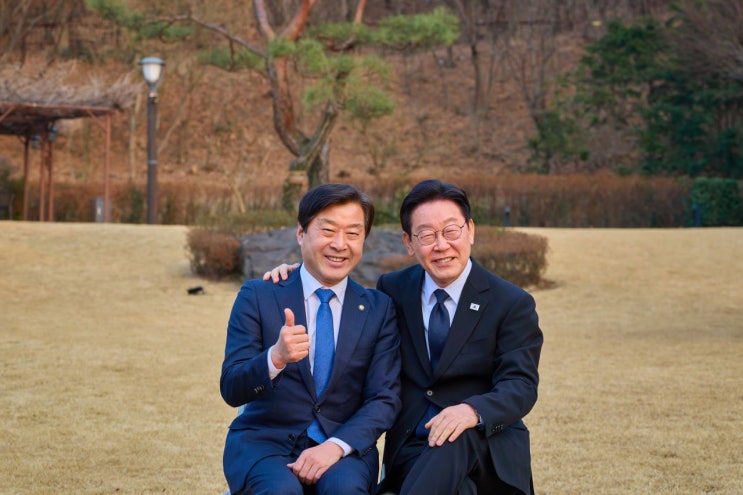 청와대에서 <b>이재명</b> 대통령님과 함께하는 <b>만찬</b>에 <b>참석</b>했습니다