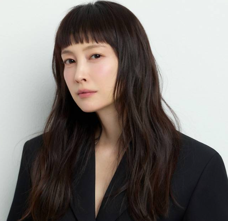 배우 이나영 남편 원빈 16년째 활동을 중단한 상황 궁금? 12살 아들 신비주의 아니다 각자 자....