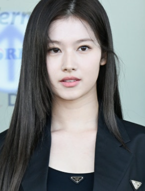    사나(트와이스) 164cm 48kg 비결