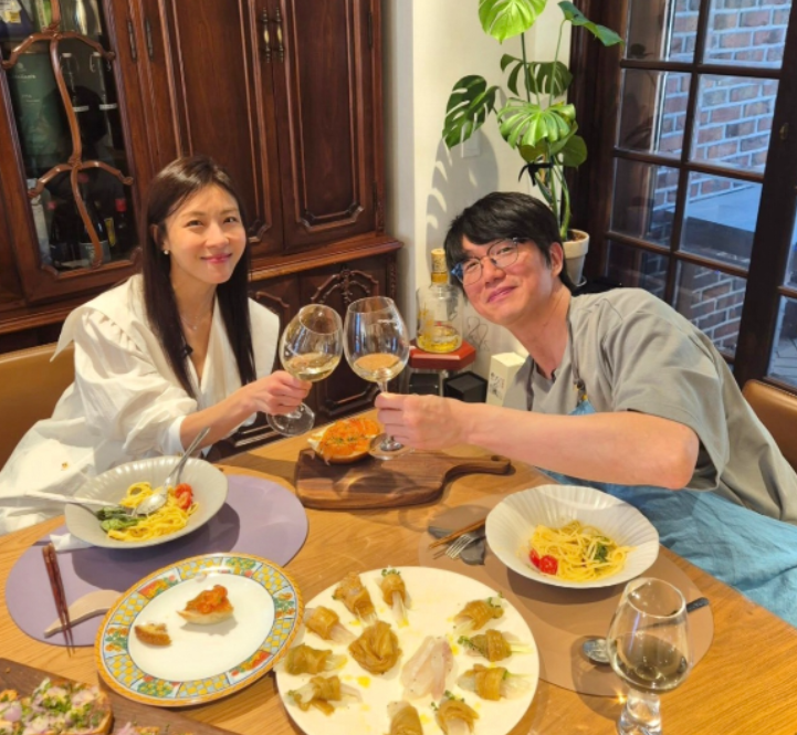   성시경·하지원의 비우기 미학! 10kg 감량과 이미지 삭제로 완성한 ‘역대급 리즈’