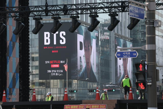  지금 광화문 상황 실화냐… BTS 공연 때문에 서울 한복판 완전 바뀌었습니다