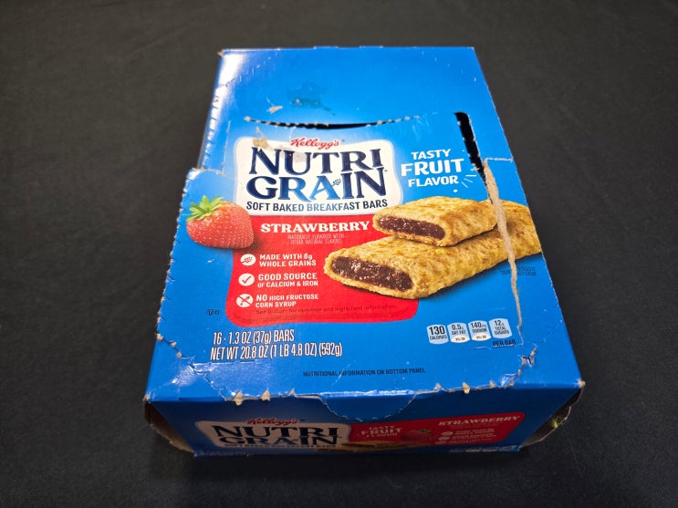  Kellogg's Nutri-Grain Strawberry Snack Bars
