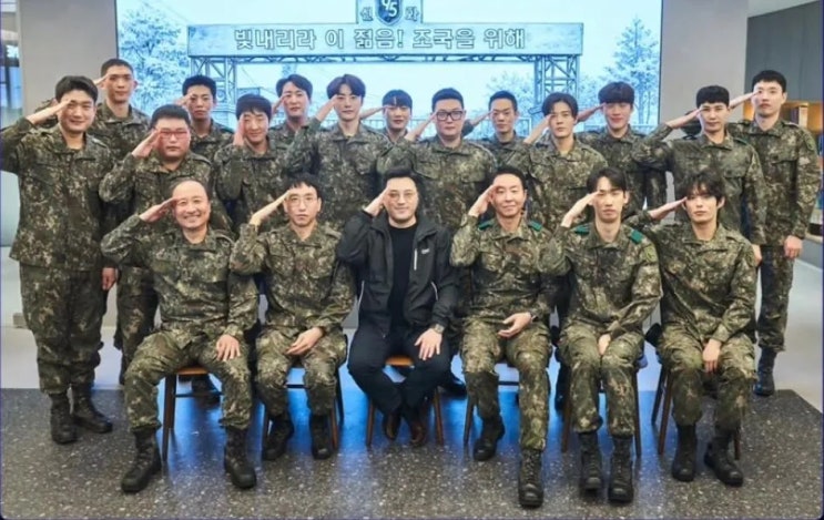  신병4 라인업공개.jpg