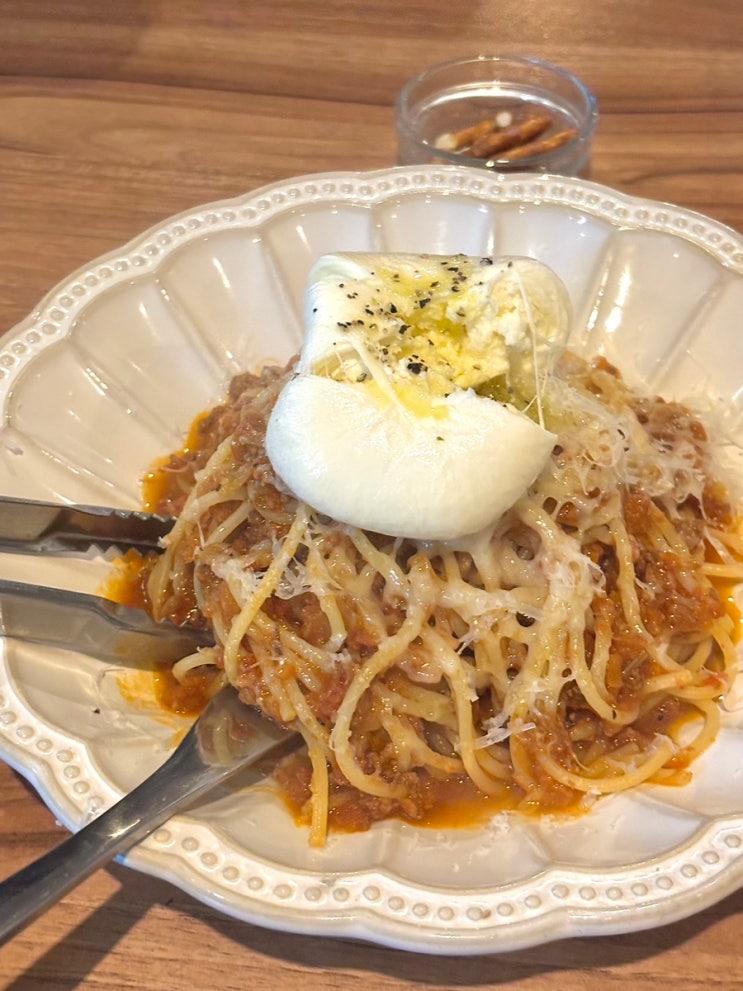  신논현 파스타 멜로우가든 : 밤늦게 가기 좋은 강남 데이트 맛집