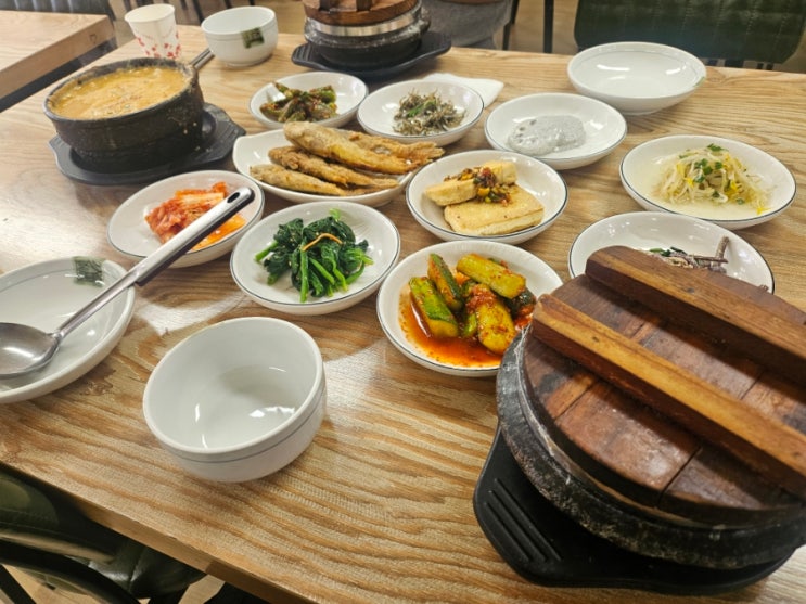  청주 비지장정식 문의 호수식당 굴비맛있어요