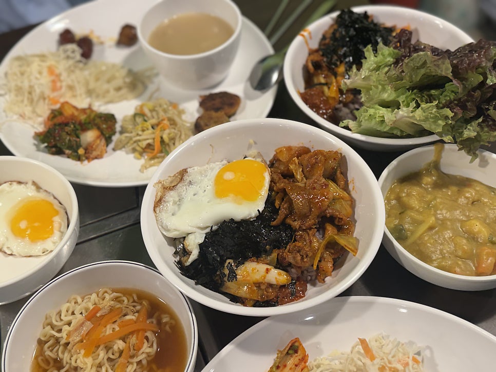 고향한식부페 사진 1