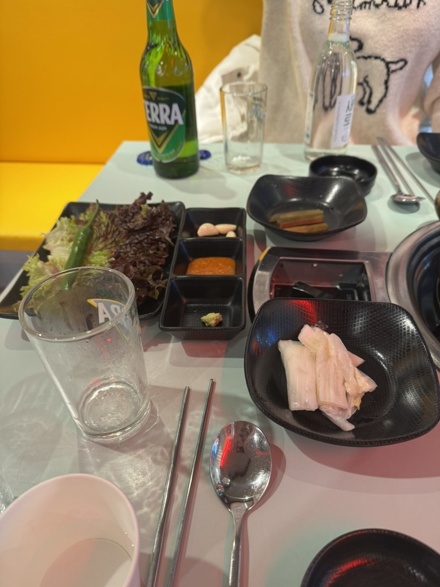 꾸석지돌판한우 서울대입구역점 사진 3