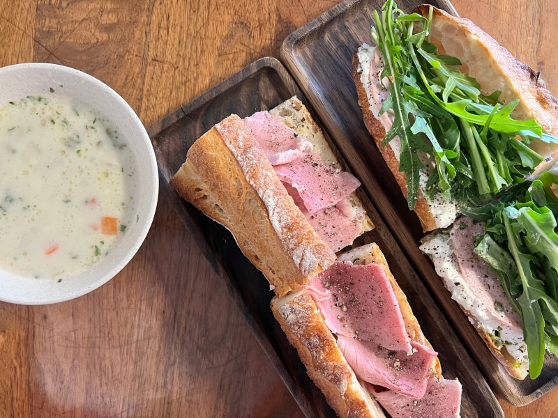 [더티도우]용산 브런치 카페 바게트 샌드위치 맛집