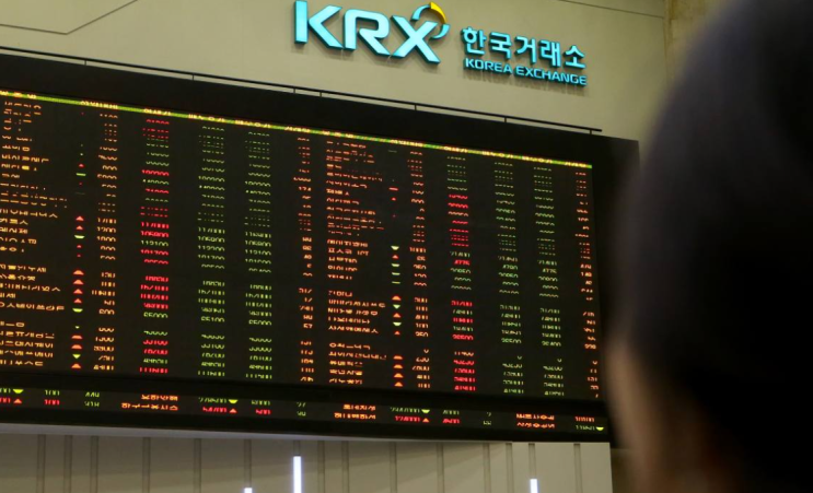  삼성전자·SK하이닉스 단일종목 2배 ETF 출시 검토