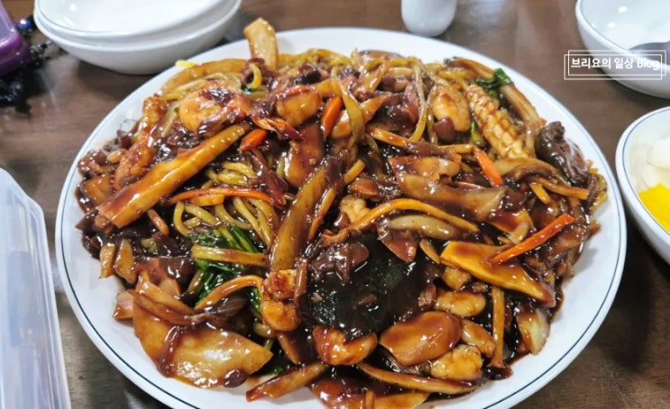  판교 중국집 맛집 | 홍루원 소고기탕수육 해물짬뽕 굴짬뽕 후기
