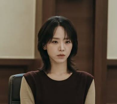 2026년 여름맞이 트렌드 중단발허쉬컷 레이디두아 ' 신혜선 ' 배우님의 헤어스타일을 추천드....