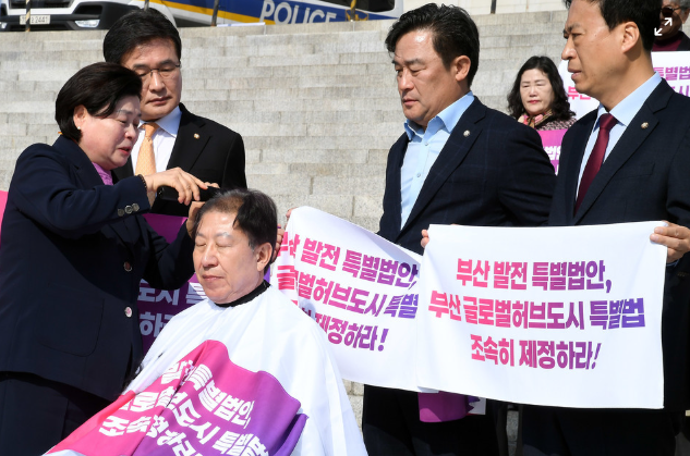 박형준 부산시장 삭발 결행: 부산발전특별법 국회 처리 촉구 이유