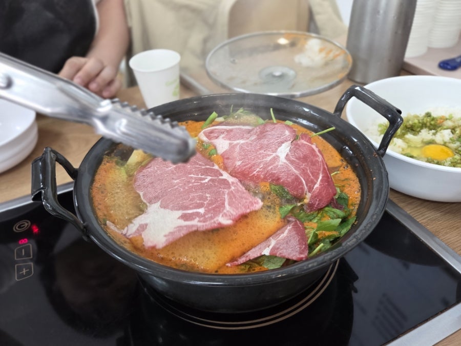 등촌샤브칼국수 제주점 사진 1