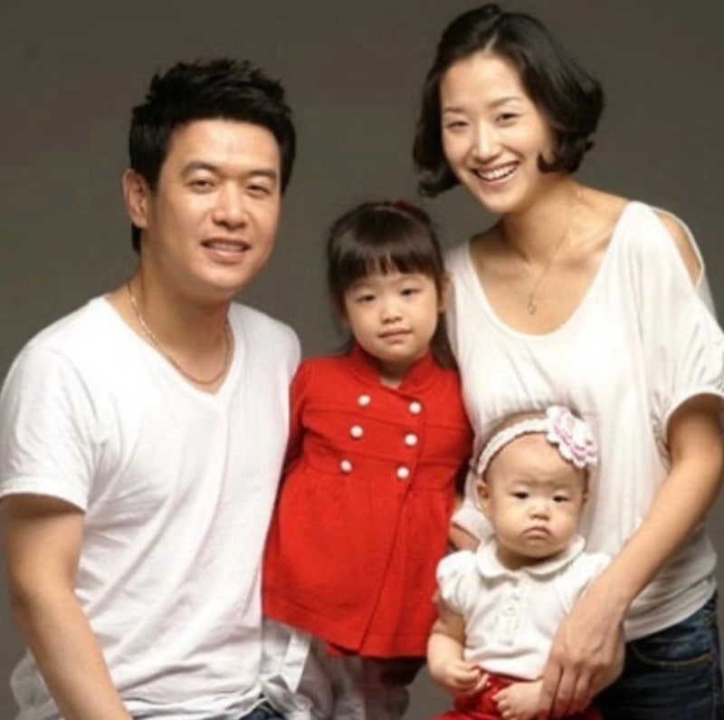 김대희 아내 지경선 프로필 나이 키 가족 자녀 딸 가정주부 대한항공 승무원 출신