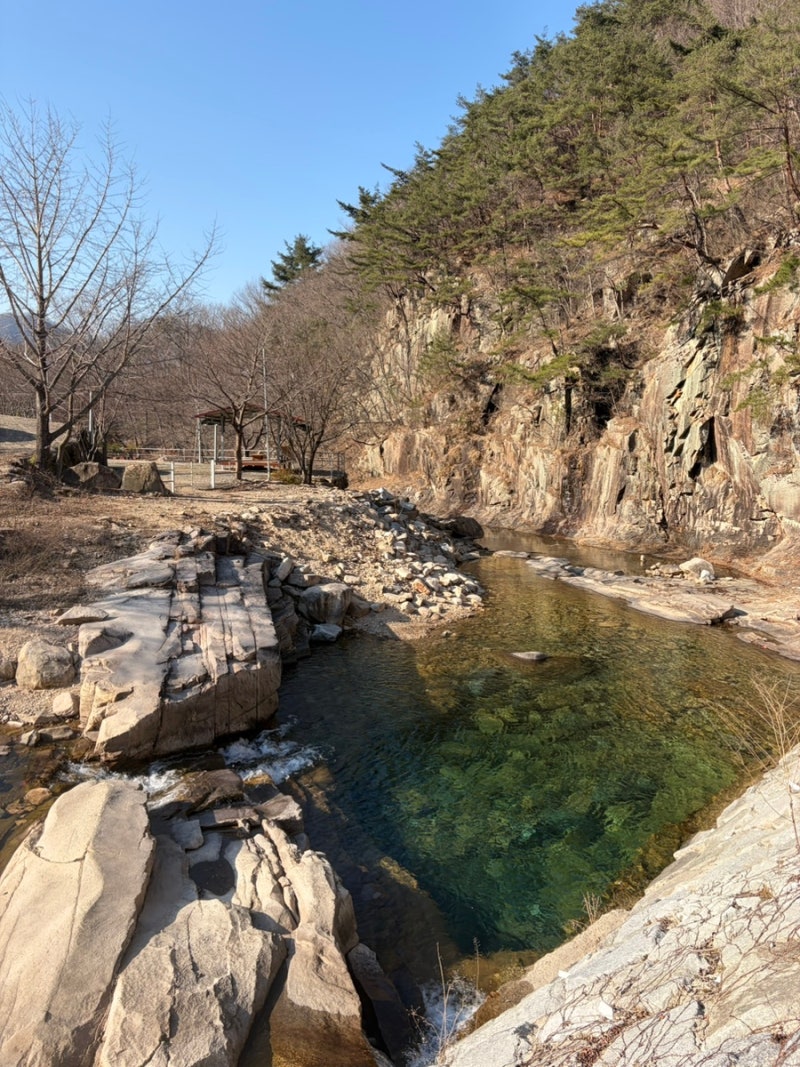 [오토 캠핑] 완주 동상면 신월리 오토캠핑장. 1박 2일 초봄캠핑. 근처 맛집 후기